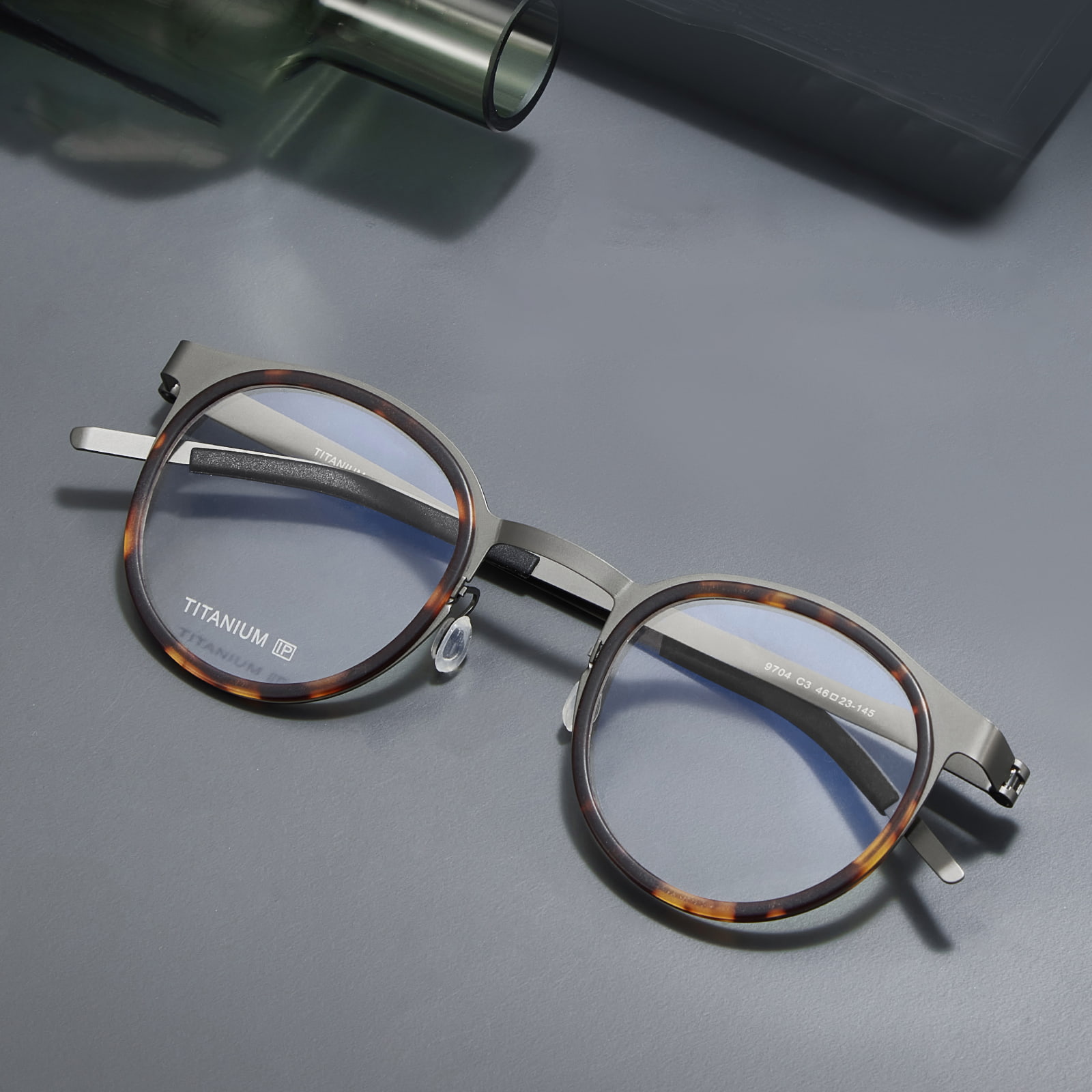 9704 Kacamata Titanium Murni Tanpa Sekrup Pelek Terpisah