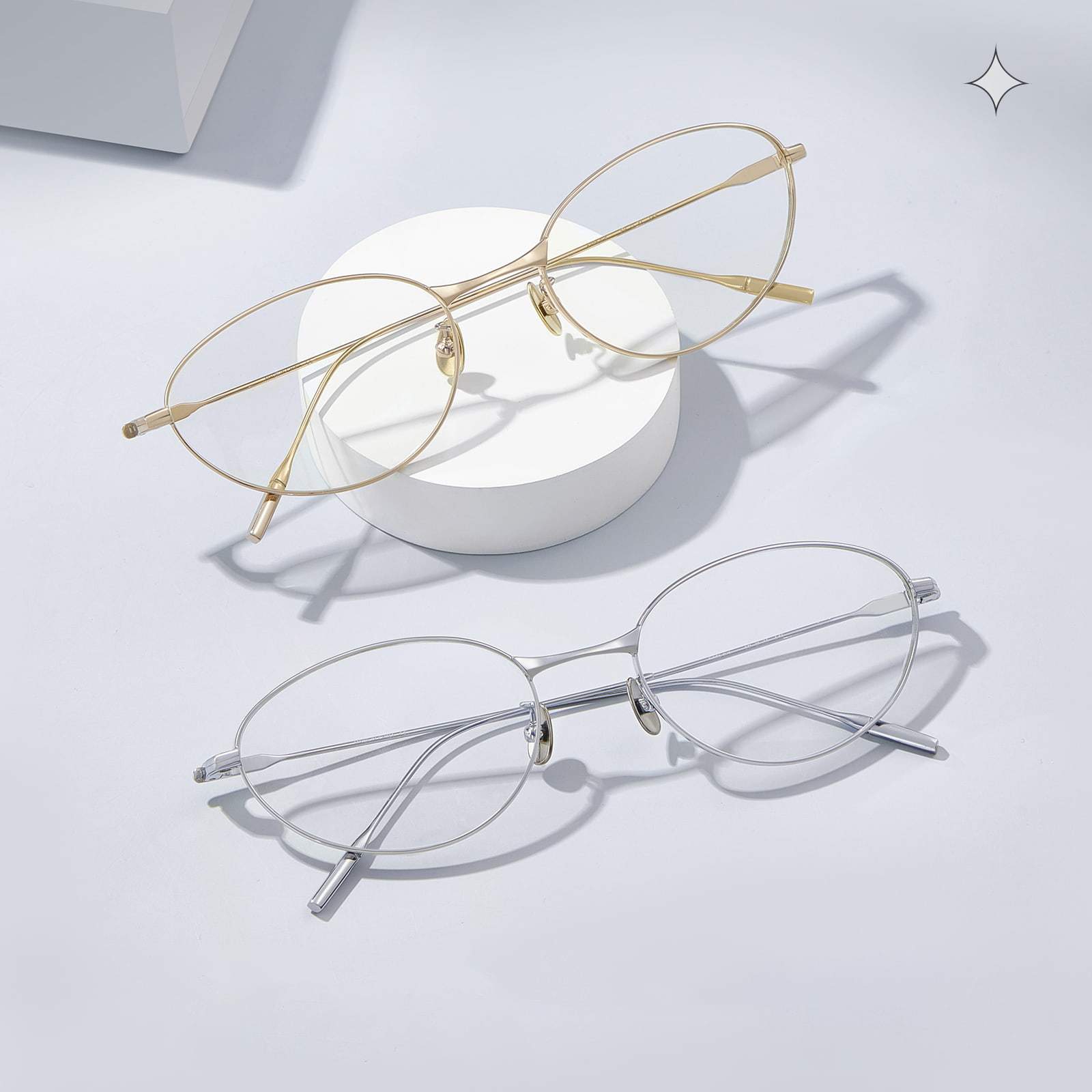 Kacamata Titanium Murni Kaya Warna Mata Kucing Oval Pudar